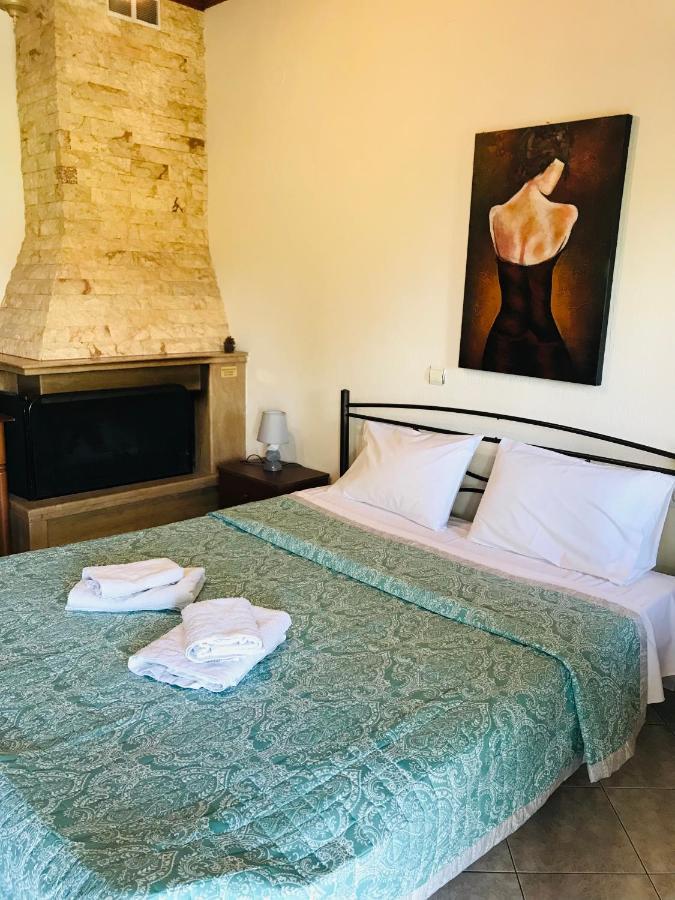 Guesthouse Adonis Káto Loutrákion Esterno foto