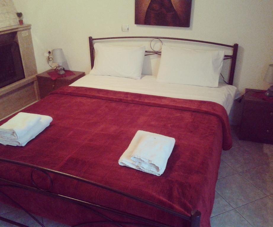 Guesthouse Adonis Káto Loutrákion Esterno foto